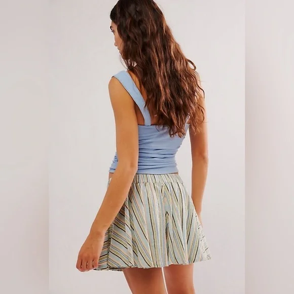 ‘Summerhouse Micro Skirt’​ - Picture 4 of 4